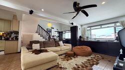 Blk 254 Pasir Ris Street 21 (Pasir Ris), HDB Executive #560636201